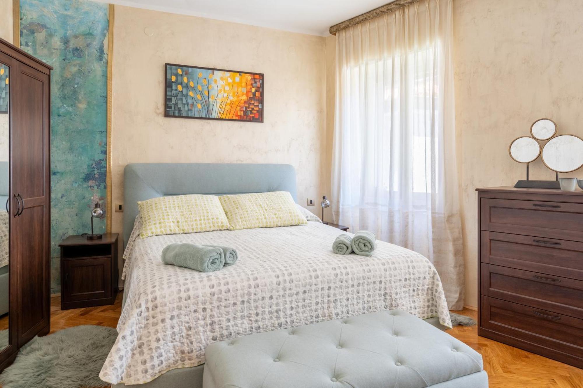 Central Apartments Circolo โรวีน ภายนอก รูปภาพ